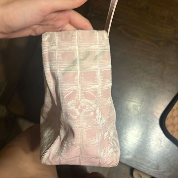 CHANEL Pink CC logo Travel Ligne Tote - Picture 11 of 15